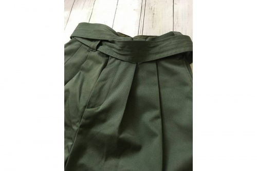 ワイドパンツの川口　中古