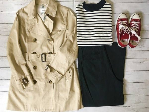 レディースのトレンチコート