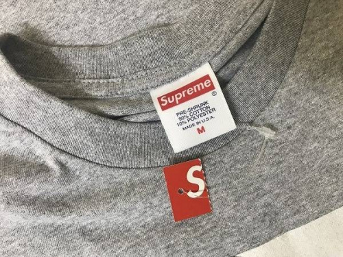 シュプリームのSUPREME
