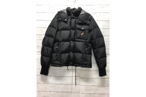 モンクレールのダウン