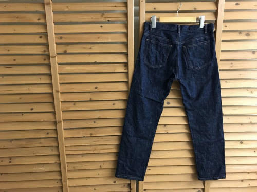 アーペーセーのデニムパンツ