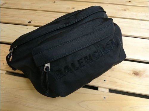 BALENCIAGAのバレンシアガ