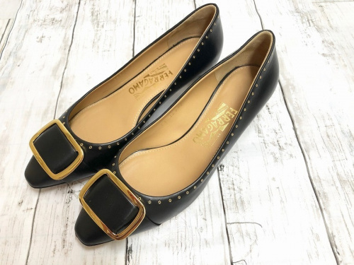 Salvatore Ferragamoのサルヴァトーレ フェラガモ