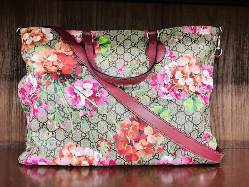 グッチのトートバッグ