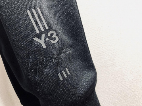 ドメスティックブランドのY-3