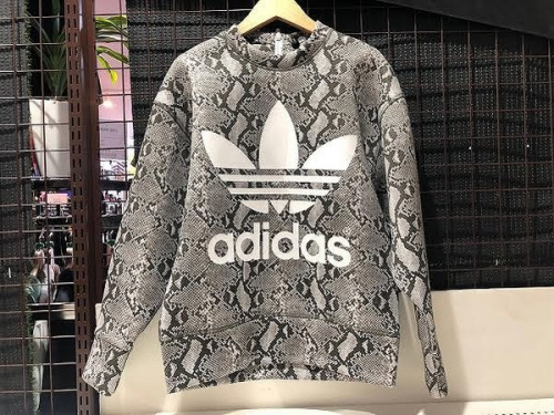 adidas 　 HYKEのアディダス　ハイク