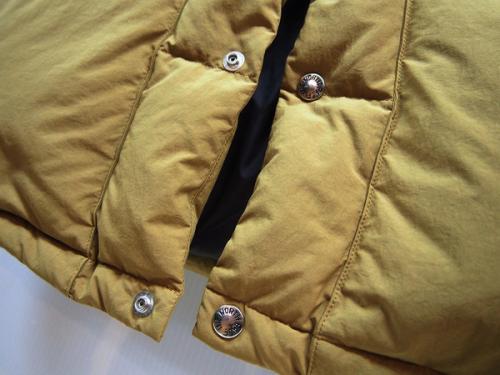 ダウンベストのメンズ