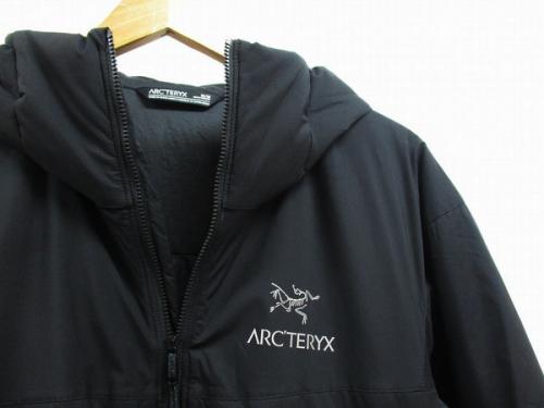 アークテリクスのatom ar hoody