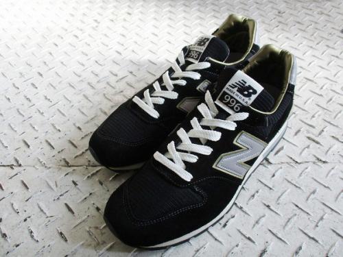 ニューバランスのスニーカー