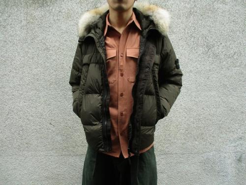 ストーンアイランドのダウンジャケット