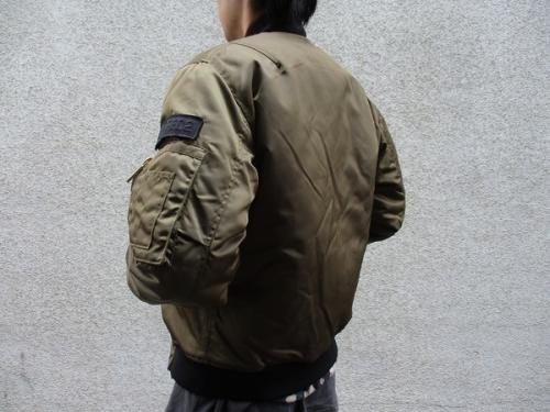 ディースクエアードのMA-1ジャケット