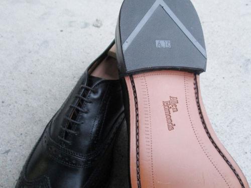 McAllisterのウィングチップシューズ