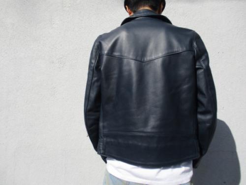 ルイスレザースのライトニングライダースジャケット