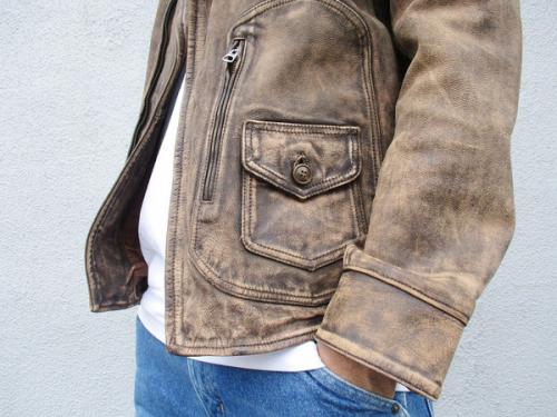 ライダースのレザージャケット
