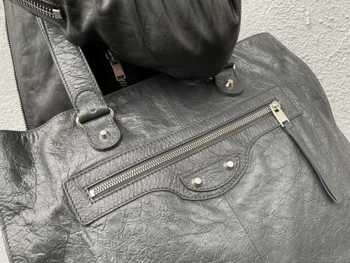 バレンシアガの2Wayﾄｰﾄﾊﾞｯｸﾞ