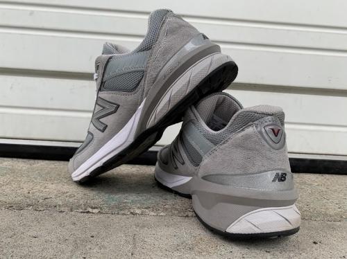 スニーカーのメンズ