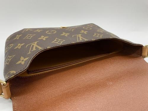 ルイ ヴィトン　のﾐｭｾﾞｯﾄ ﾀﾝｺﾞ