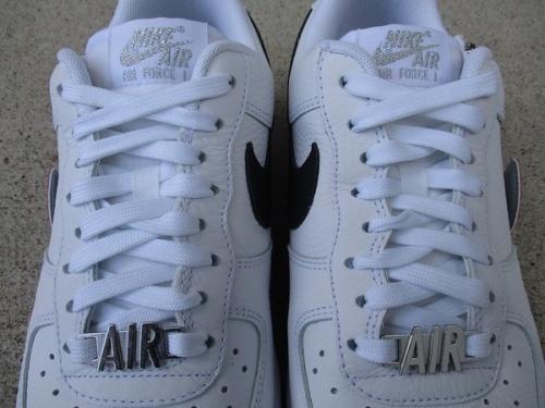 ナイキのAIR FORCE1 07 PRM