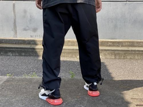 ワイスリーのユーティリティパンツ