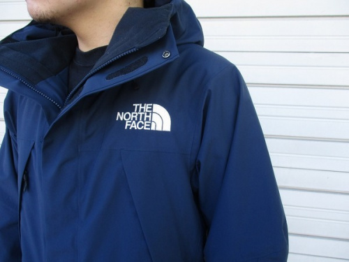アウトドアブランドのTHE NORTH FACE