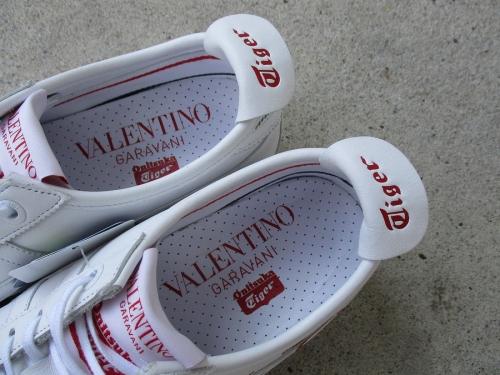 ヴァレンティノ×オニツカタイガーのMEXICO 66 SD