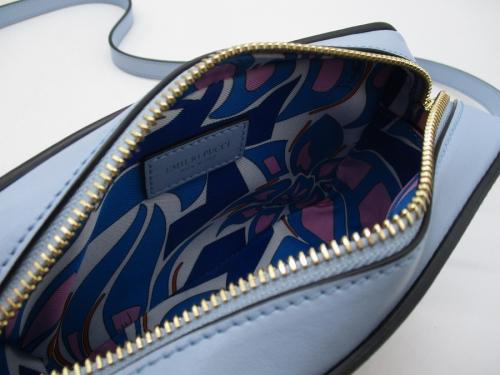 ロゴショルダーバッグのレディース