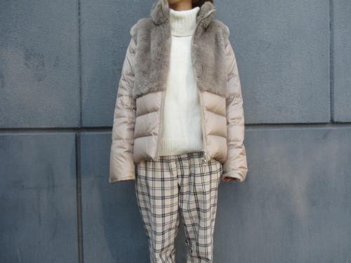 ラピーヌ ブランシュのダウンジャケット