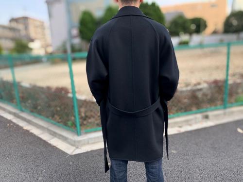 エイチ ビューティーアンドユースのコート