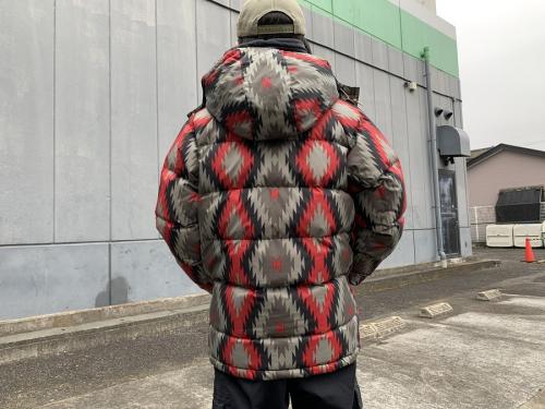 ネイバーフッド×アディダスのダウンジャケット