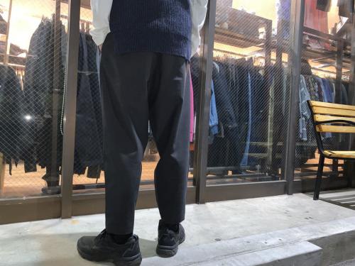 トロピカルイージーテーパードパンツのメンズ