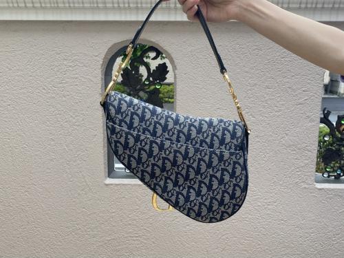 クリスチャン ディオールのダブルサドルバック