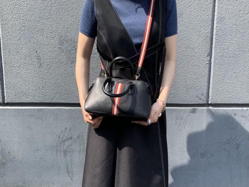 バリーのバリーストライプ・スモールレザー2WAYバッグ