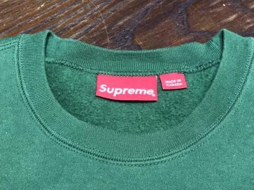 シュプリームのスモールボックスロゴクルースウェット