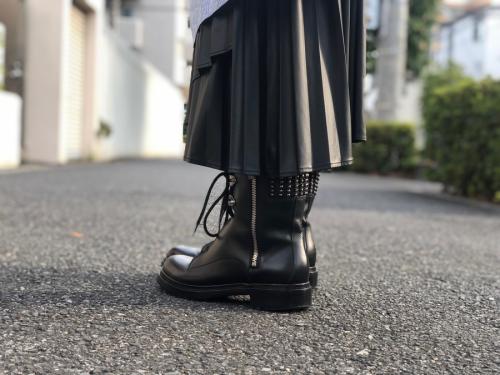 スタッズブーツのレディース