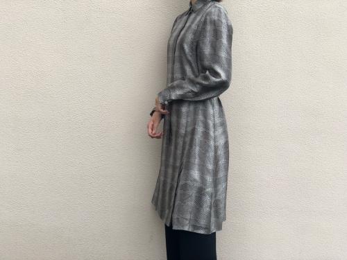 サルヴァトーレ フェラガモのパイソン柄シルクワンピース