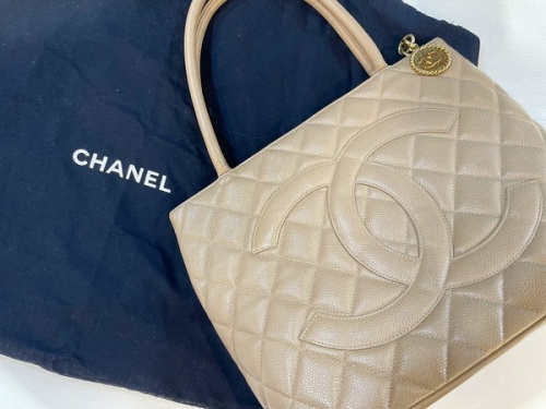 ラグジュアリーブランドのCHANEL