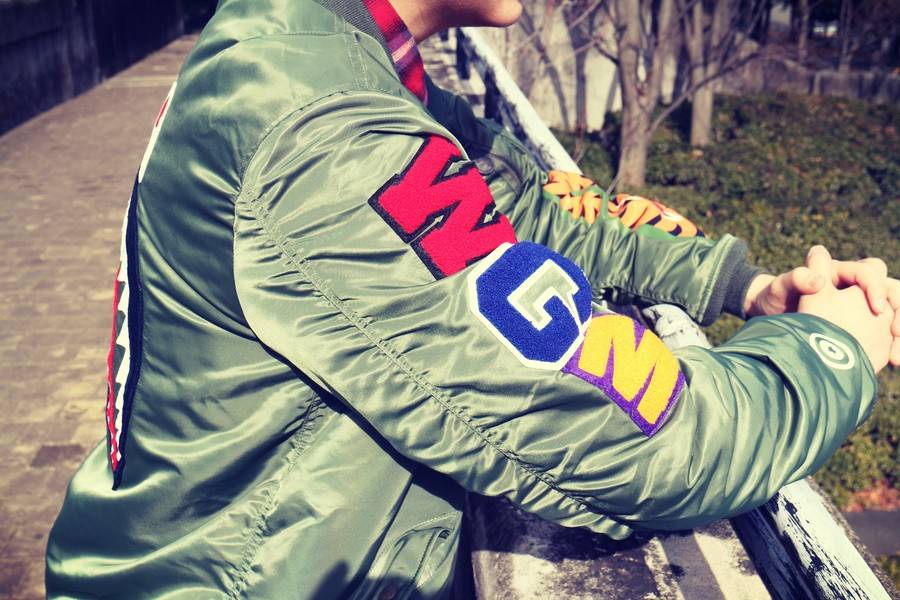 公式通販 新品 A BATHING APE アベイシングエイプ デカロゴ MAー1