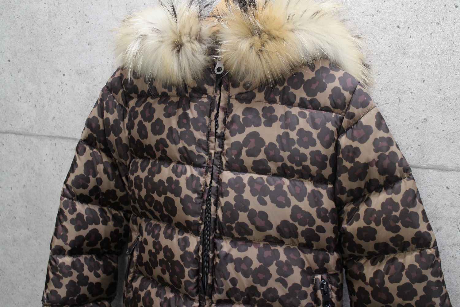 DUVETICA(デュベティカ)MUVEILコラボダウンジャケットが入荷致しました