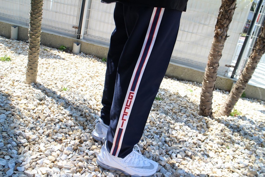 GUCCI(グッチ)18年モデル ストライプジョギングパンツ入荷!![2019.04