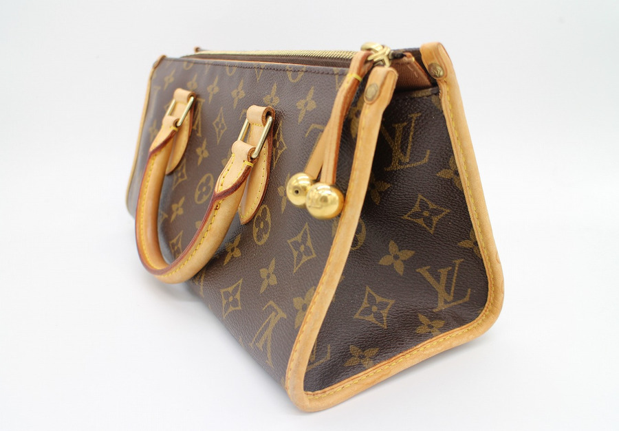 ★LOUIS VUITTON★三角形が可愛いハンドバッグのご紹介です！[2019.06.21発行]