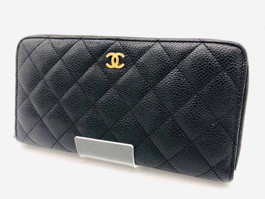 世界的セレブにも愛される《CHANEL》よりキャビアスキンラウンドファスナー長財布入荷[2019.08.30発行]