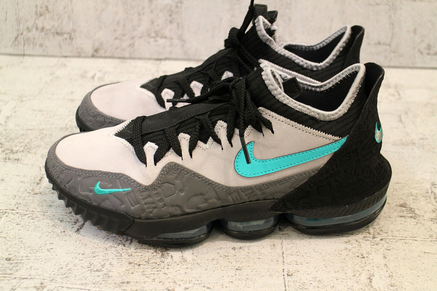 アトモスとのコラボ”NIKE LEBRON XVI LOW AC