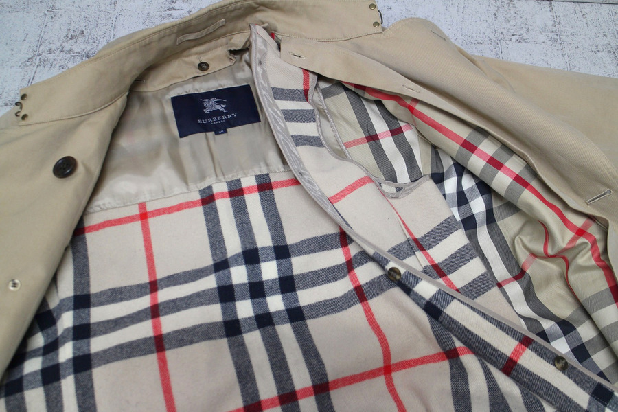 BURBERRY LONDON（バーバリーロンドン）名品トレンチコート。[2019.11 