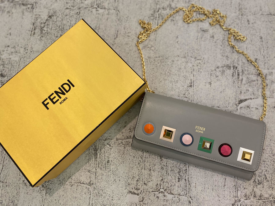 FENDI(フェンディ) プレキシガラススタッズウォレット