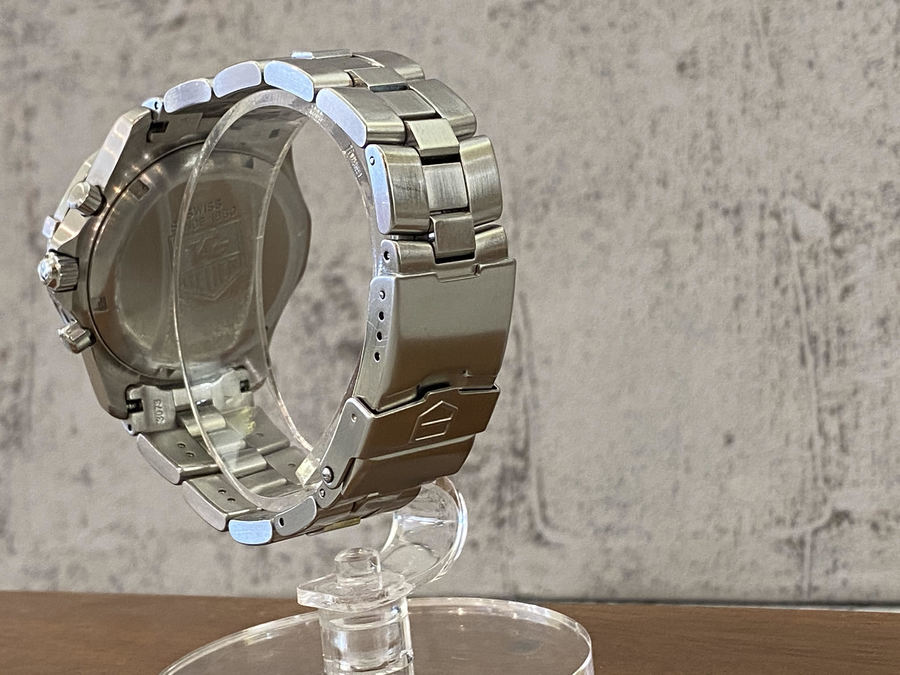 洗浄済み タグホイヤー プロフェッショナル エクスクルーシブ CN1111 TAG HEUER／タグホイヤー】よりエクスクルーシブ（CN1111）ご紹介
