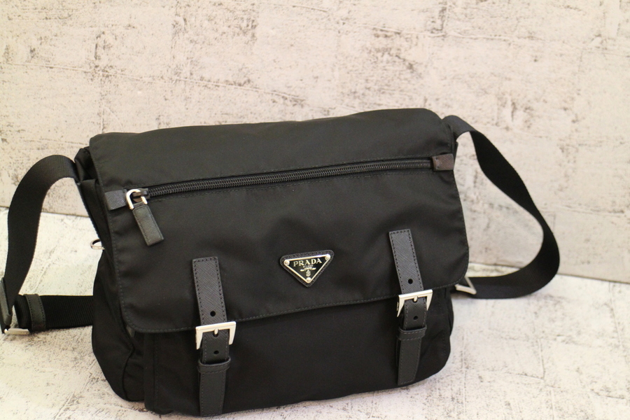 PRADA／プラダ】ナイロンショルダーバッグ入荷。[2020.07.11発行