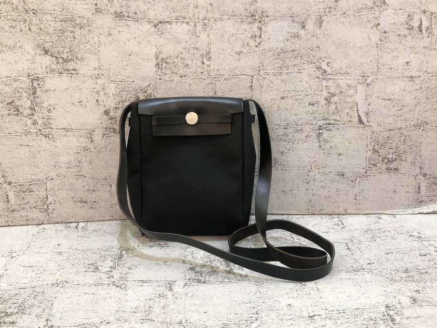 エルメス　エールバックTPM　ショルダーバック エルメス エールバッグTPM 黒/ナチュラル SV金具 □H刻印 メンズ