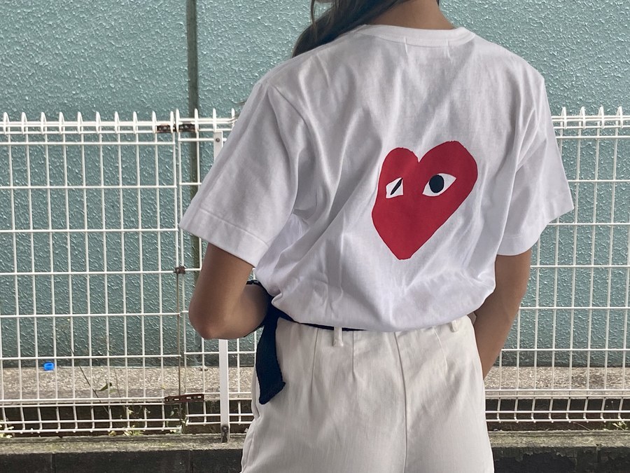 Play Comme Des Garcons プレイコムデギャルソン レッドバックロゴハートtシャツ買取入荷 21 06 13発行