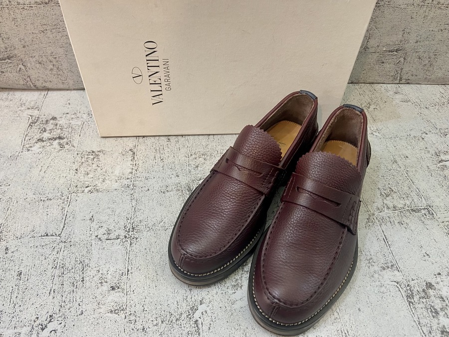 【VALENTINO GARAVANI／ヴァレンティノガラヴァーニ】よりヒールスタッズコインローファー買取入荷[2021.08.08発行]