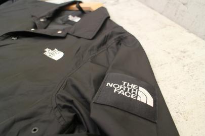 「スポーツブランドのTHE NORTH FACE 」